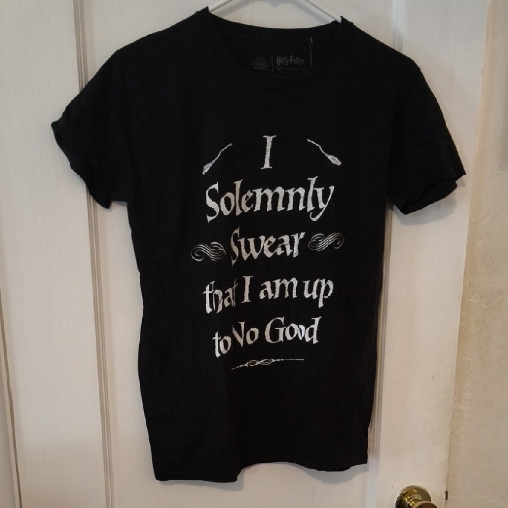 NWT Harry Potter | Black Graphic Tee - Short Sleeve